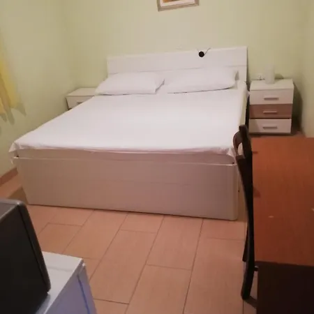 Appartamento Pavin Poljana (Ugljan)
